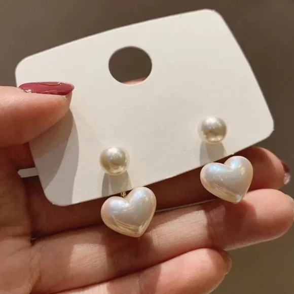 Pearl Heart Earrings - Picture 2 of 6